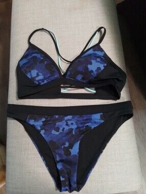 Athleta Freestyle Blue Camo Women’s Bikini Set - Bralette Top & Bikini Bottom